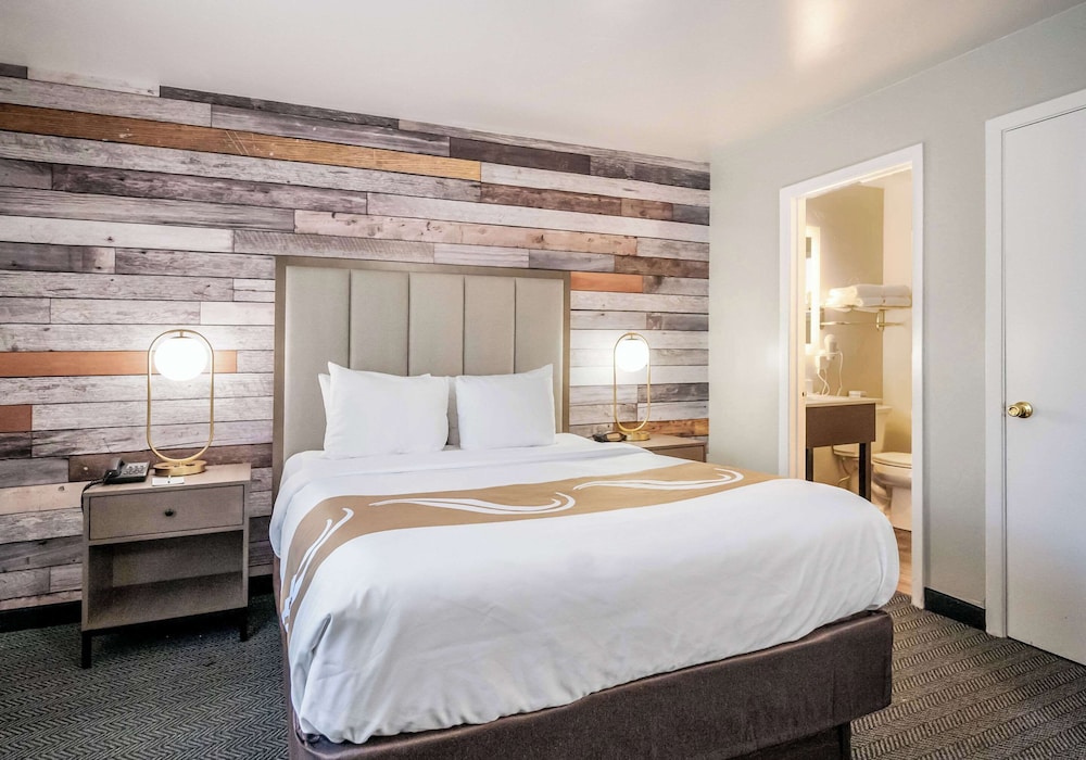 Quality Inn South Lake Tahoe - photo 24