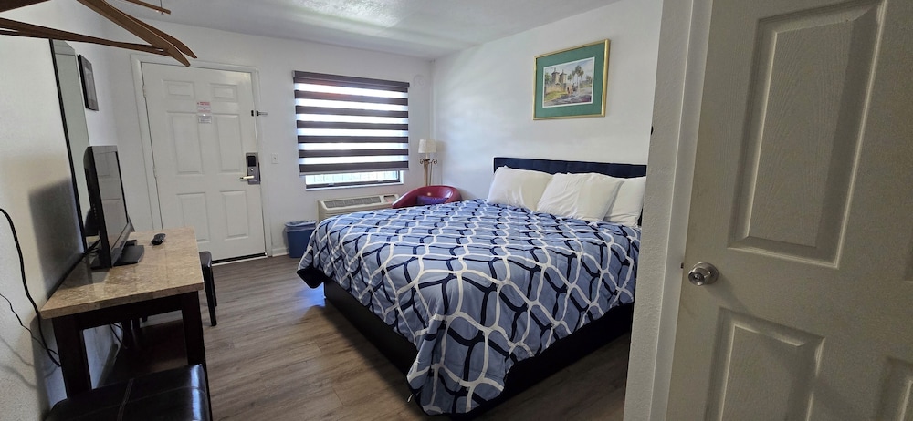 Merida Inn and Suites - photo 16