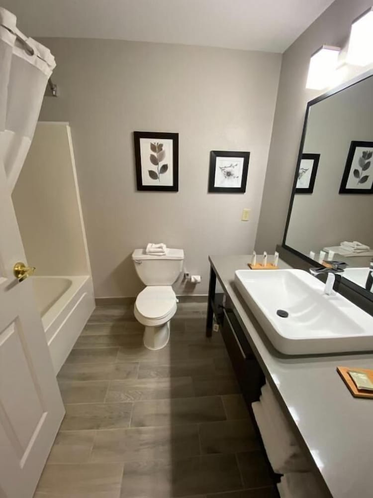 Country Inn & Suites by Radisson Champaign North IL - photo 13