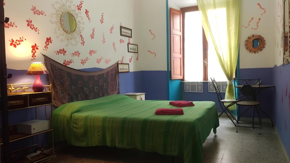 La Farfalla - carbon neutral hotel in Rome
