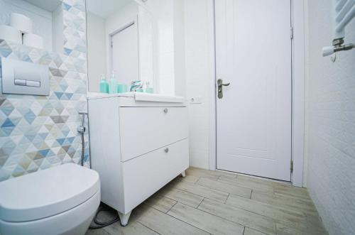 Hotel type room with mini kitchen and balcony on Melikishvili city center