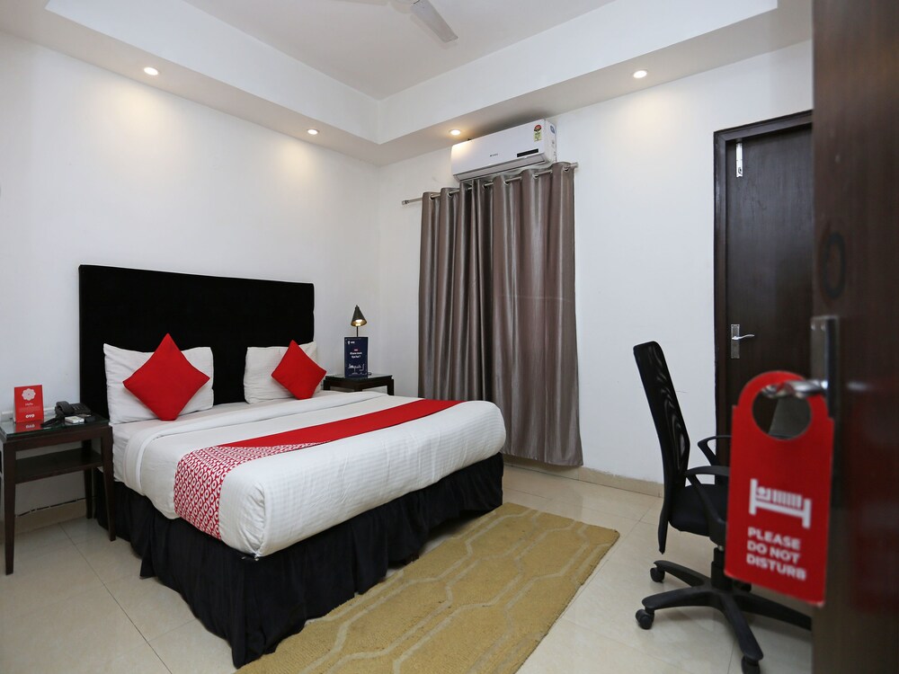 OYO 16554 Golf Branson - last minute hotel in Gurgaon