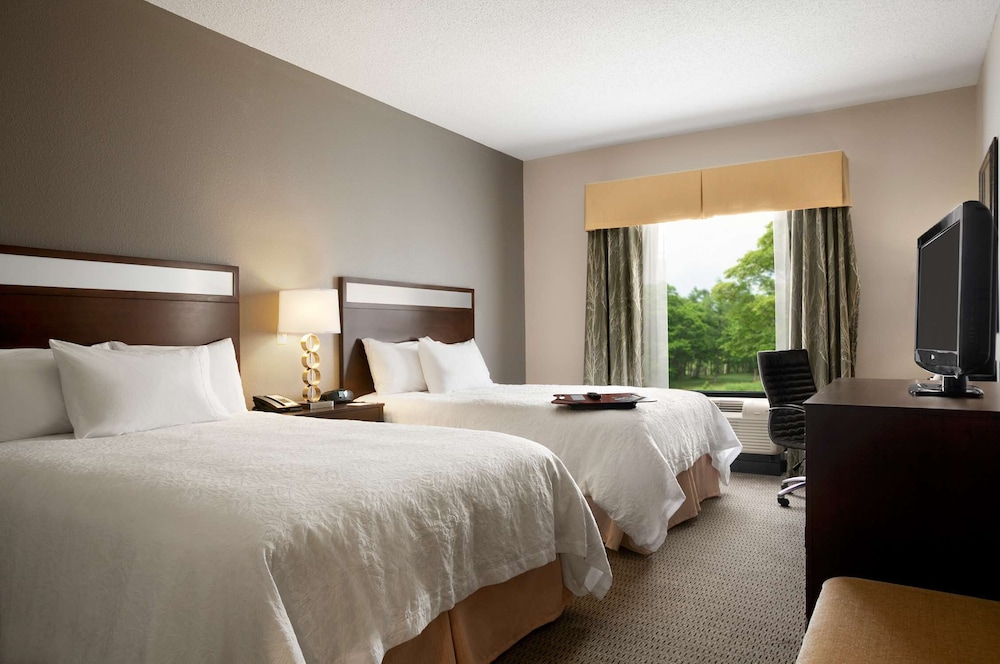 Hampton Inn & Suites Mansfield - photo 8