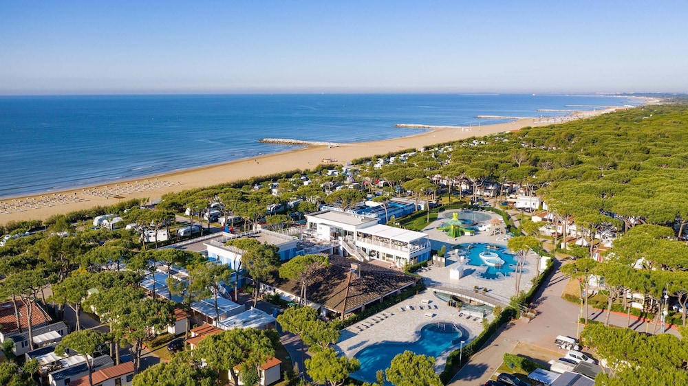 Camping Village Cavallino — 4-Star Luxury Hotel in Lido Di Jesolo, Italy