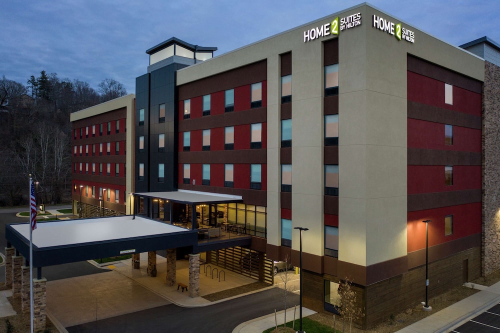 Home2 Suites by Hilton Asheville Biltmore Village - photo 2