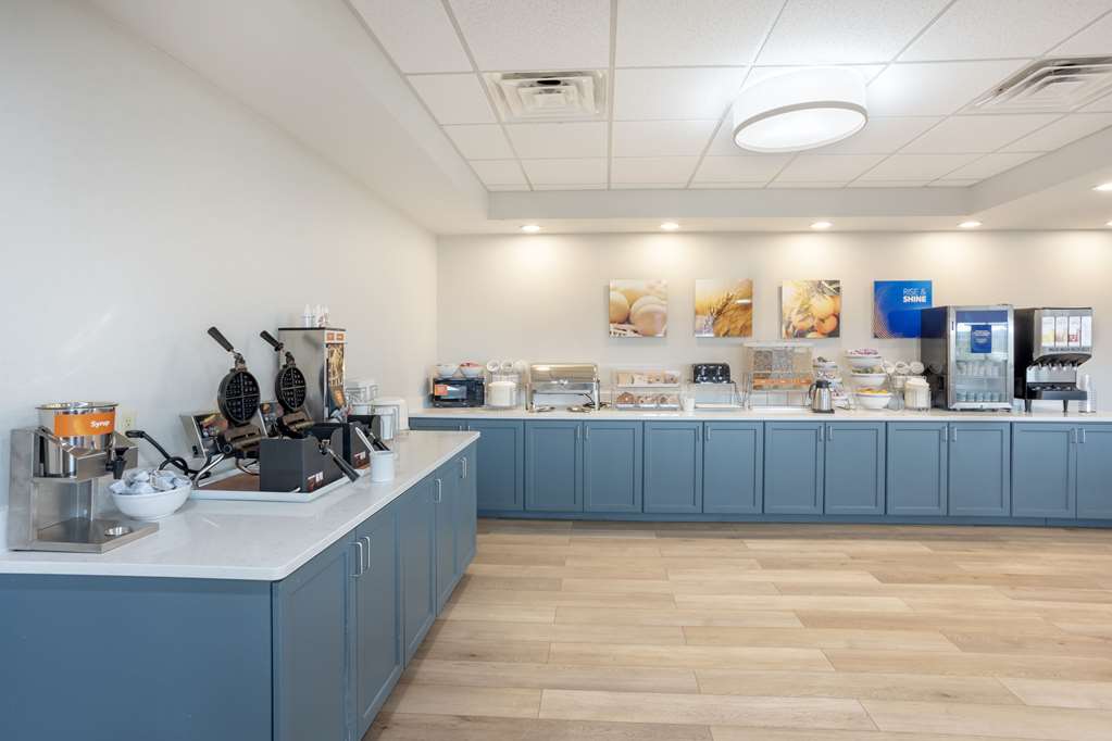 Comfort Suites Bloomsburg - photo 38