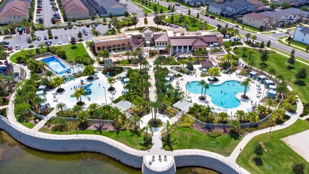 Incredible Resort 4 Bed Pool spa Home 4 Bedroom Villa by RedAwning - photo 24