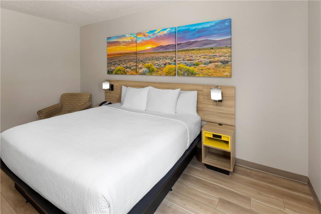 Days Inn by Wyndham Tulsa Central - photo 11