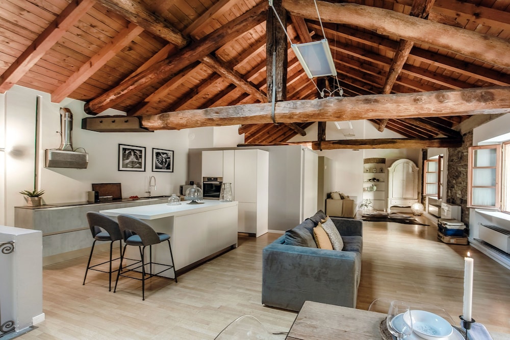 La Corte delle Rondini — 4-Star Luxury Hotel in Como, Italy