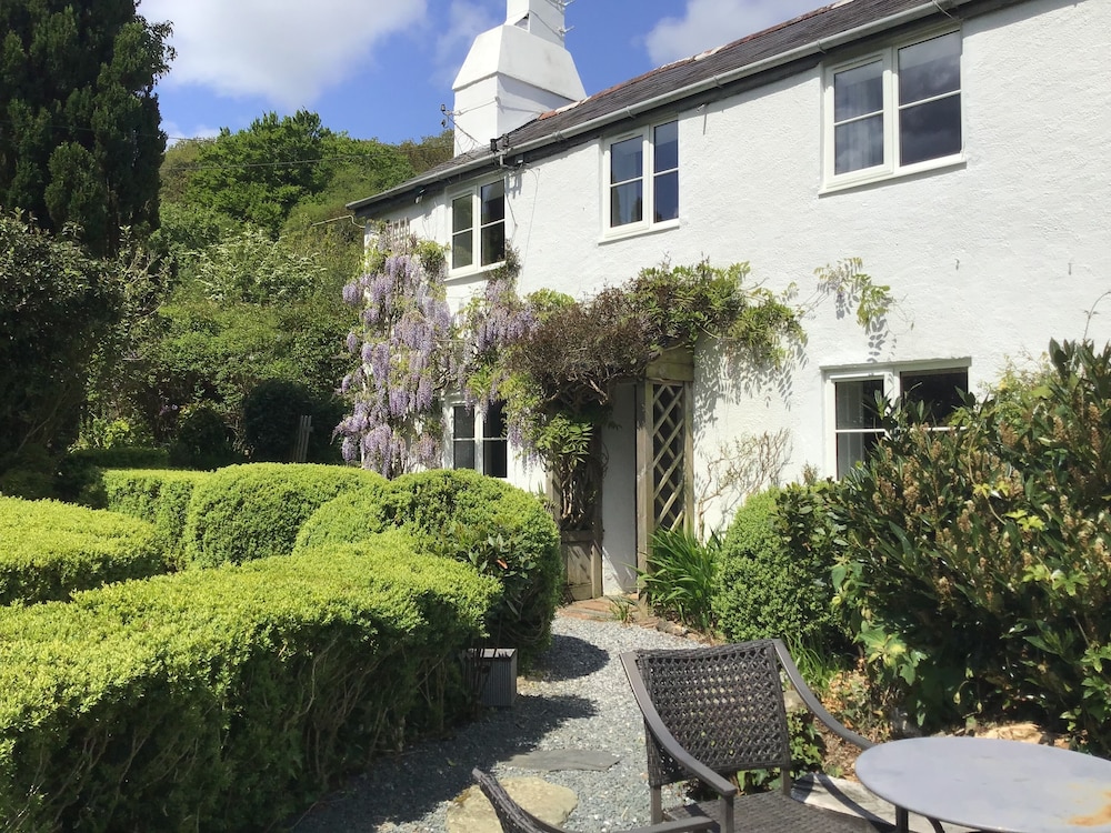 Crannacombe Farmhouse — 4-Star Luxury Hotel in Kingsbridge, United Kingdom
