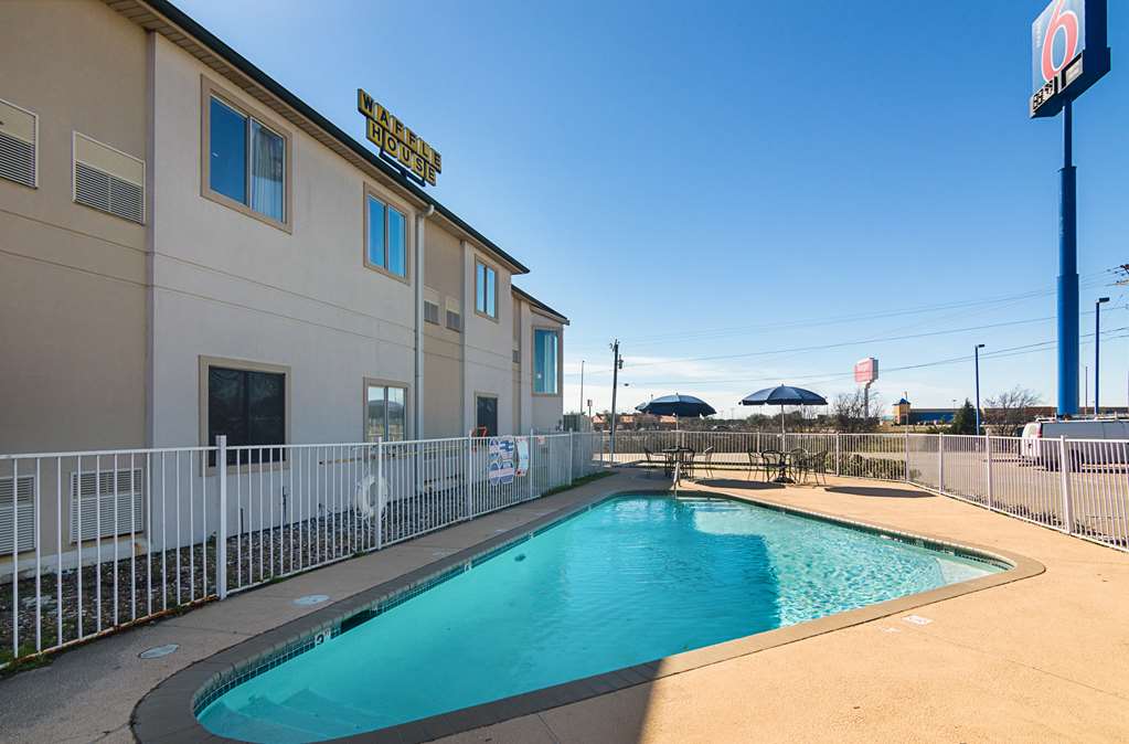 Motel 6 Terrell TX - photo 7