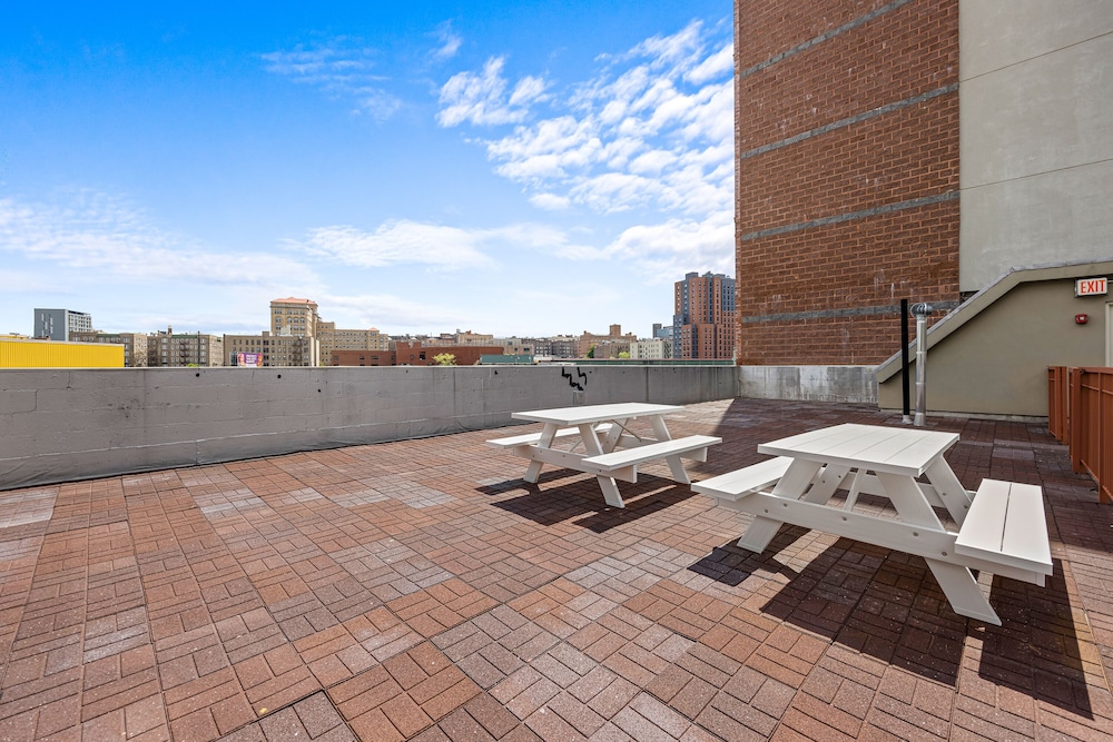 Highbridge Hotel - photo 30