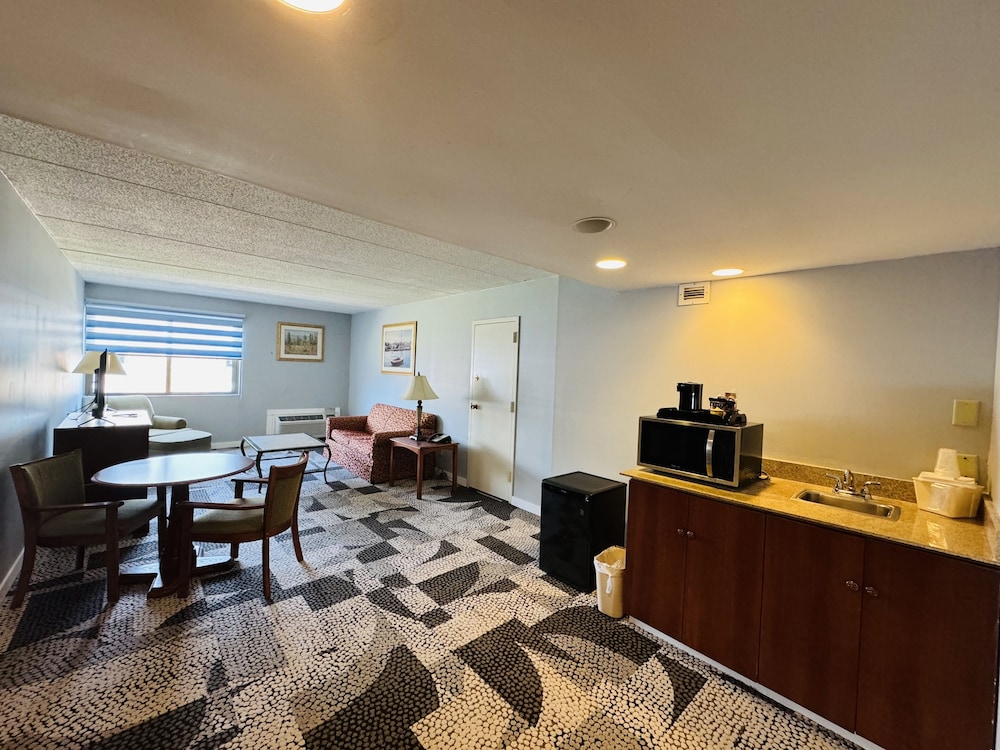 Mystic River Hotel & Suites Near Casinos - photo 15