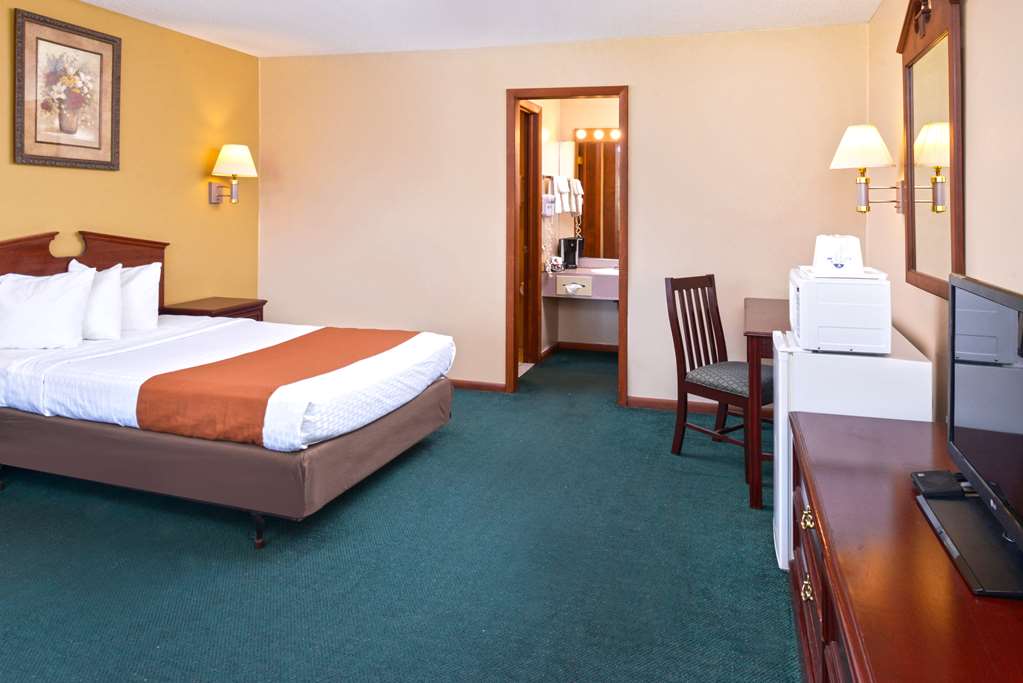 Americas Best Value Inn Plattsburgh - photo 9