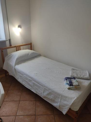 Stanza singola con bagno personale — hotel in Torvaianica