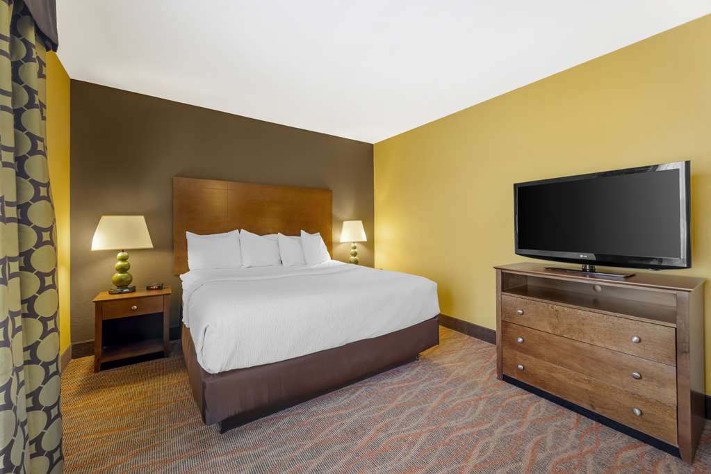 Best Western Plus Tupelo Inn & Suites - photo 7