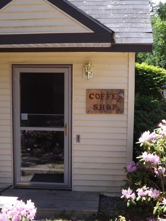 The Boulders Motel & Cottages — hotel in Holderness