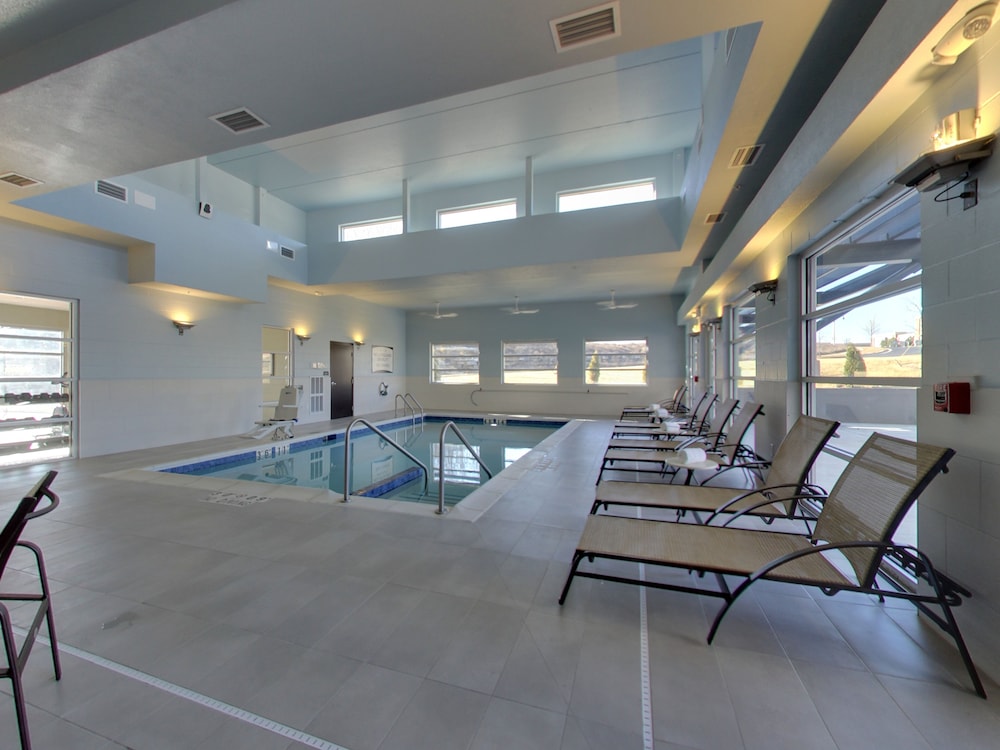 Staybridge Suites Madison Fitchburg - photo 51