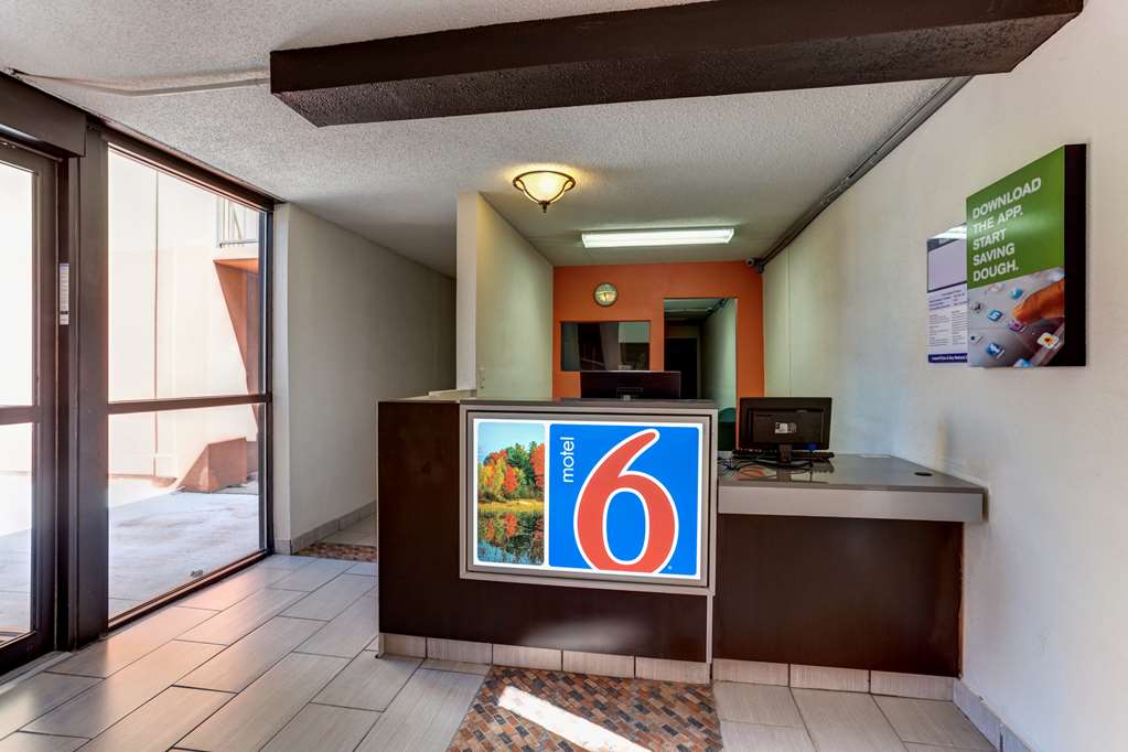 Motel 6 Jackson TN - photo 2