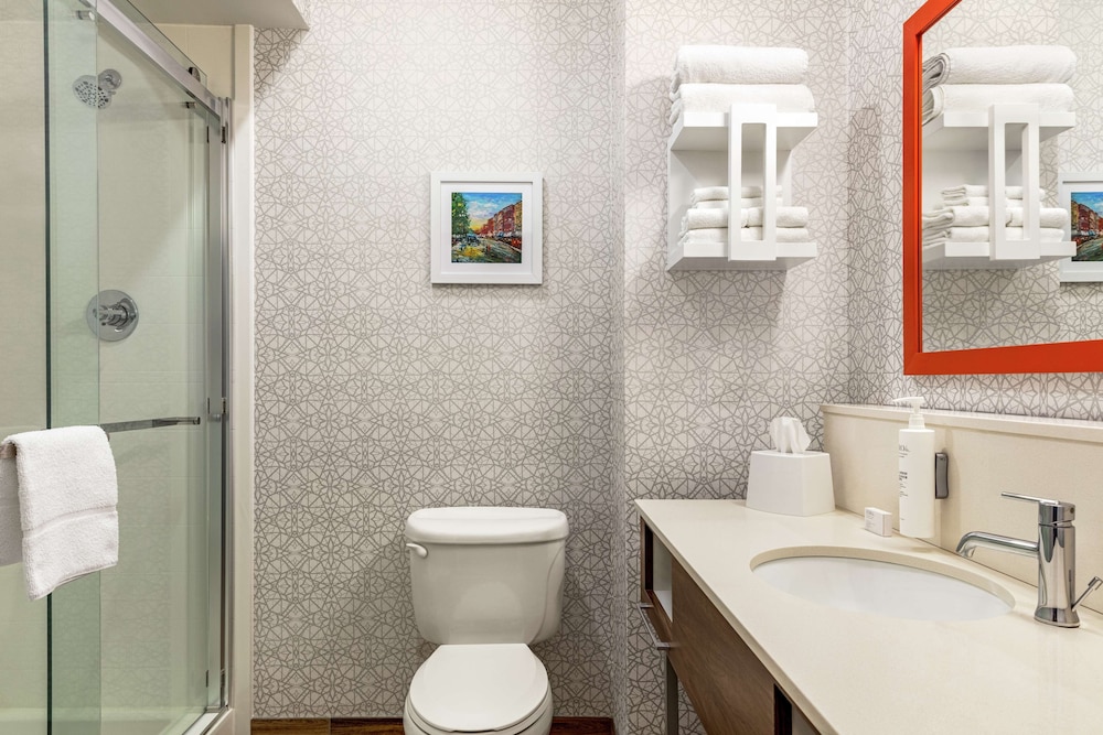 Hampton Inn & Suites Valparaiso - photo 22