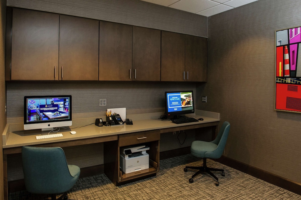 Hampton Inn & Suites Foxborough Mansfield - photo 48