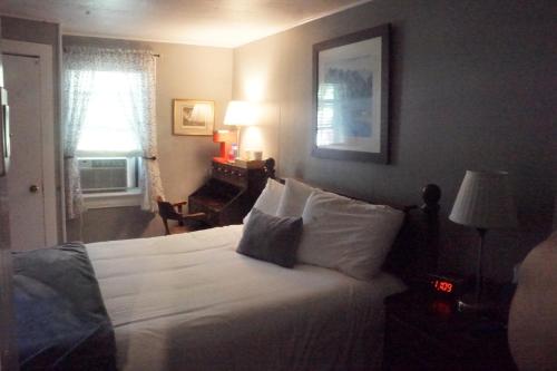 The Frogtown Inn - photo 44