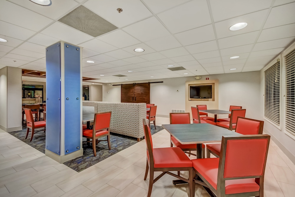Holiday Inn Express & Suites Greenville Airport by IHG - photo 49