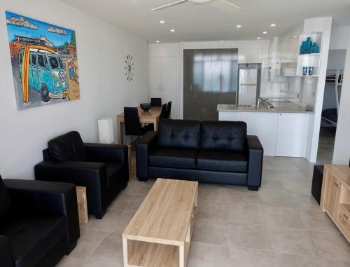 Oceanic 19 linen not included — 4-Star Luxury Hotel in Forster, Australia