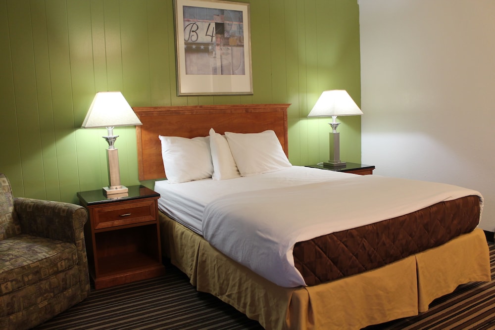 Americas Best Value Inn Boardman - photo 6