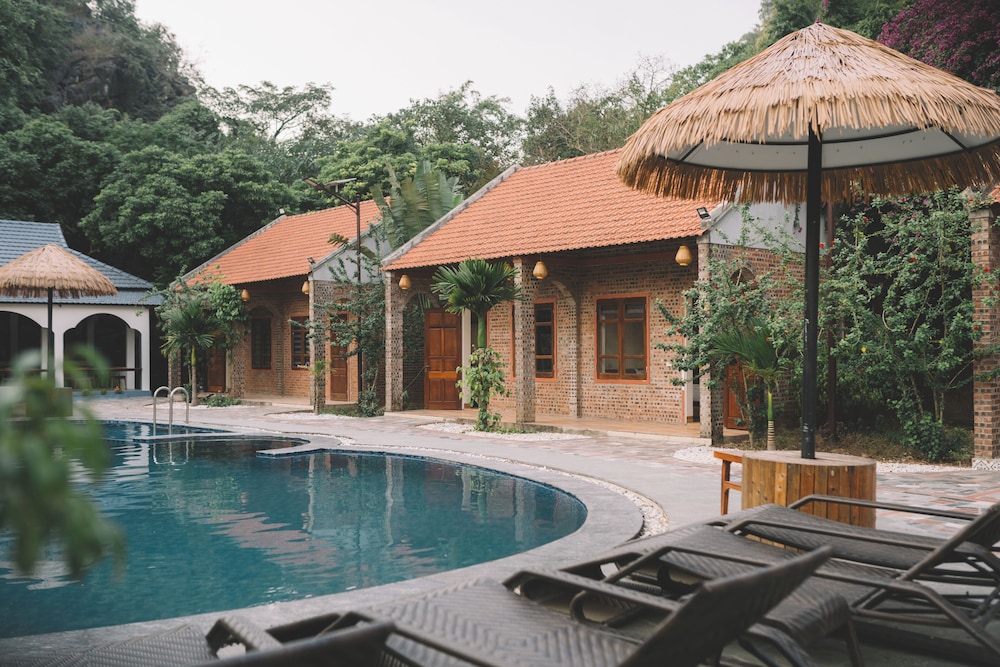 Chinh Thu Garden Homestay — 4-Star Luxury Hotel in Ninh Binh, Vietnam