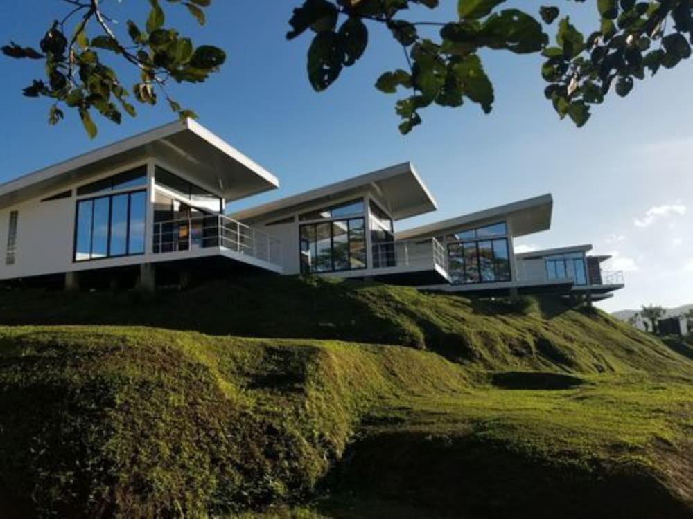 Hotel Laguna Arenal in Puntarenas, Costa Rica