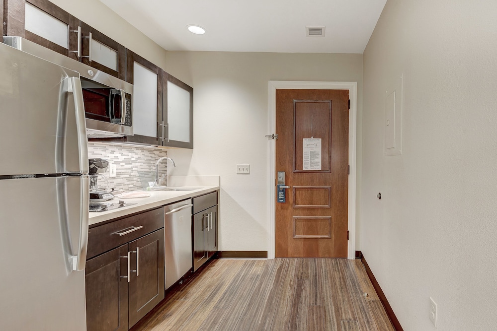 Staybridge Suites Baltimore Inner Harbor by IHG - photo 12