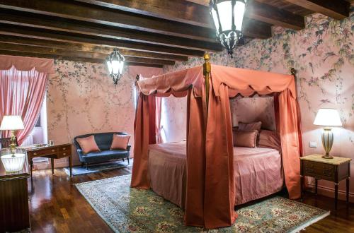 Casa Borsari Suite — 4-Star Luxury Hotel in Verona, Italy