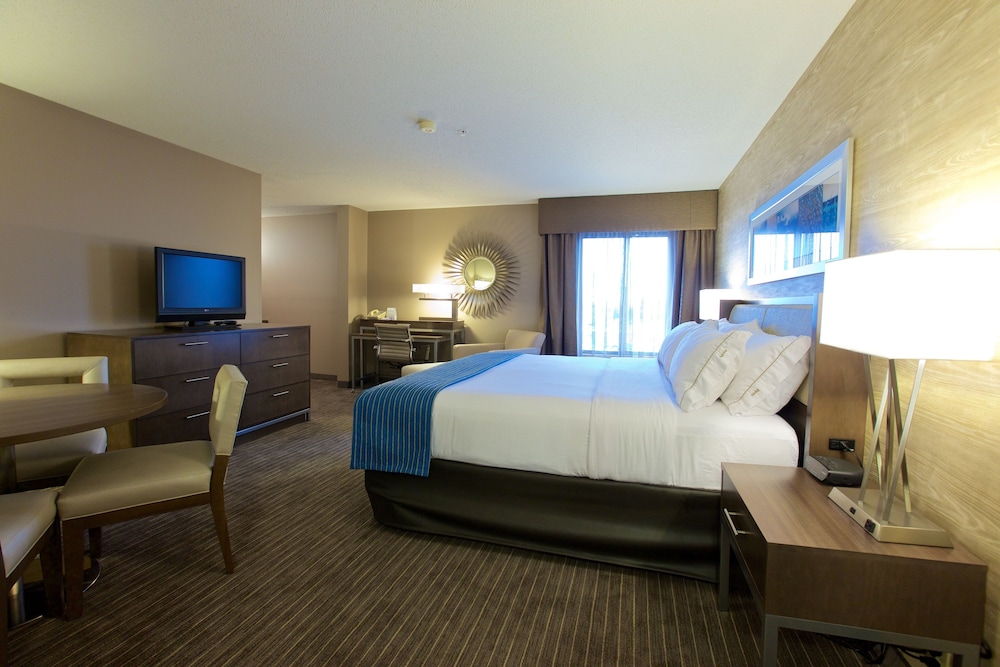 Holiday Inn Express Fargo West Acres by IHG - photo 7