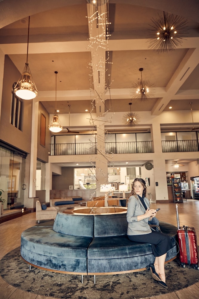 Embassy Suites by Hilton Los Angeles Downey - photo 9