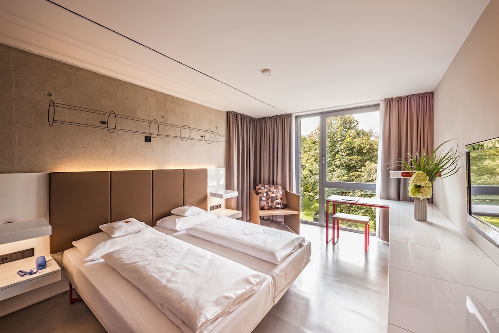 Burns Art Cologne — carbon neutral stay, Koeln