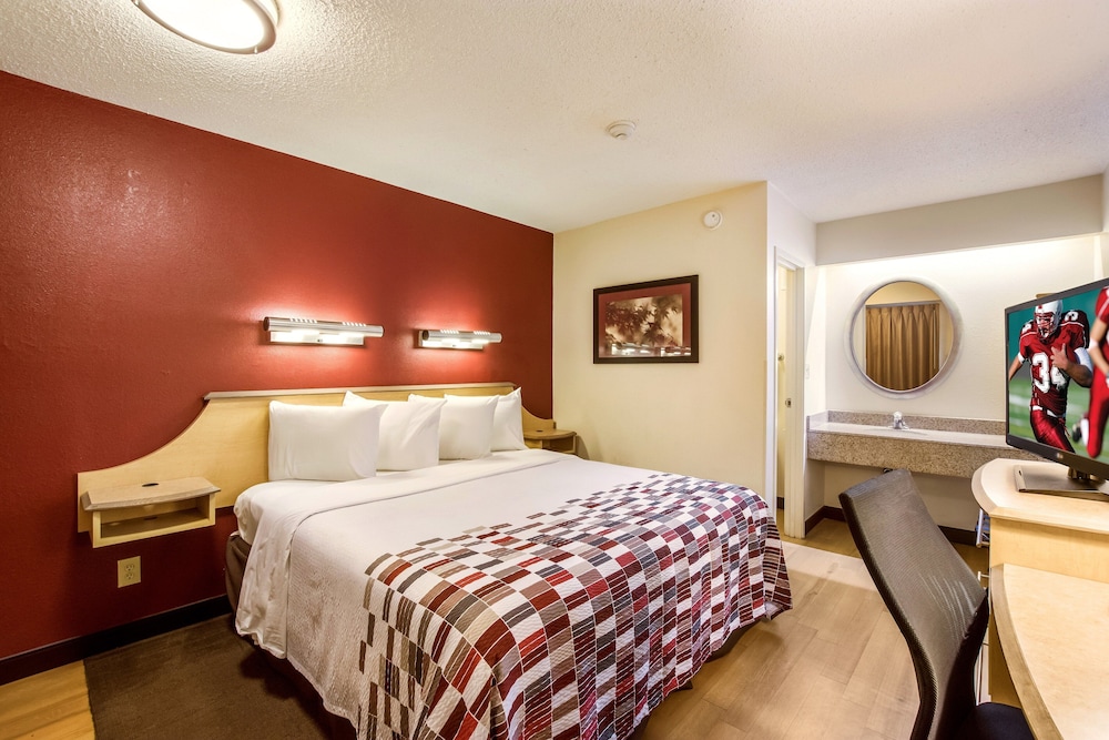Red Roof Inn Detroit Plymouth Canton - photo 18