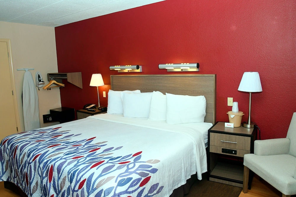 Red Roof Inn Richmond South - photo 6