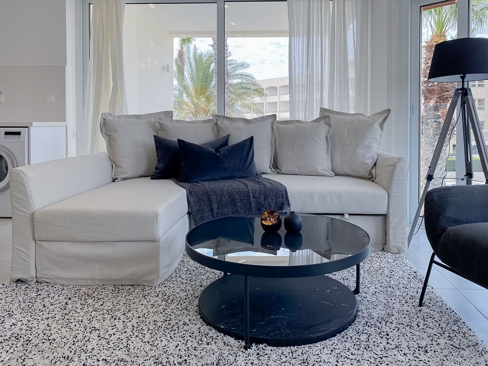 Limnaria 134: Seaview Modern Flat