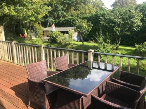 The Riverside Apartment on Cheddar Bridge Apartments — 4-Star Luxury Hotel in Cheddar, United Kingdom