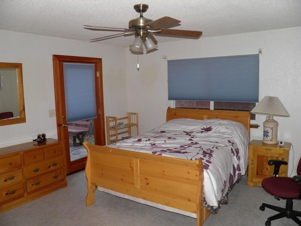 835 Paloma Ave. - photo 3
