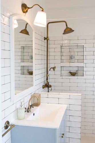 Hidden Gem 1 in City Center — 4-Star Luxury Hotel in Lisbon, Portugal