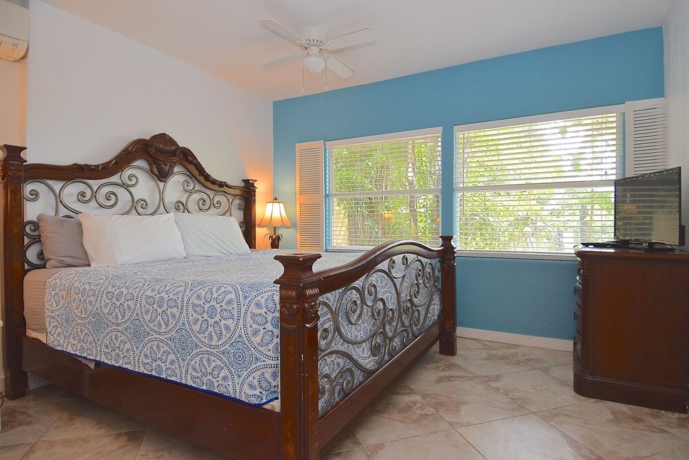Turtle Beach Resort and Inn - photo 93