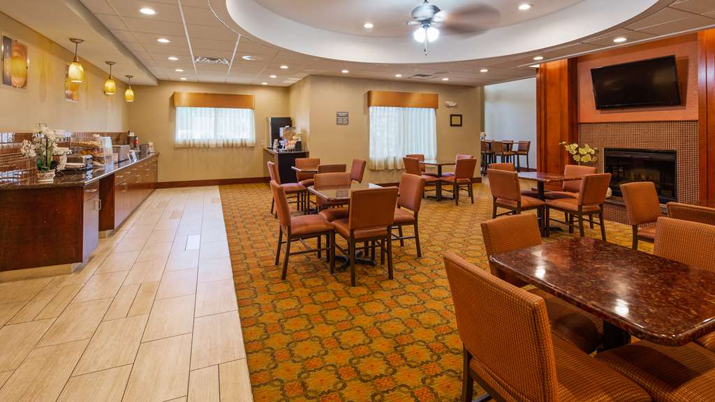 Best Western Plus Finger Lakes Inn & Suites - photo 11