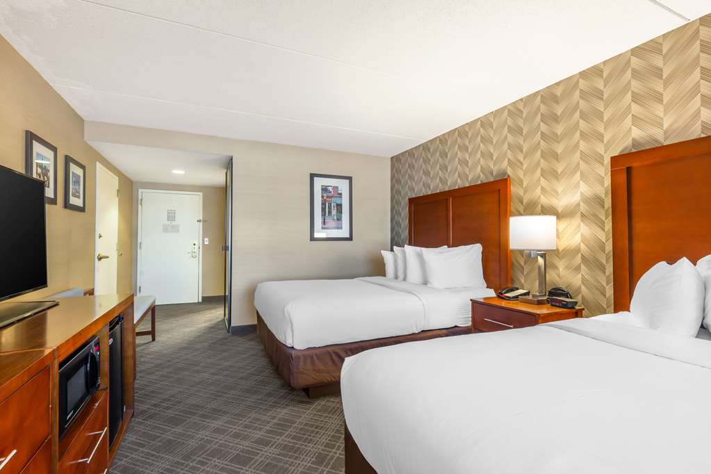 Comfort Inn & Suites Logan International Airport - photo 8