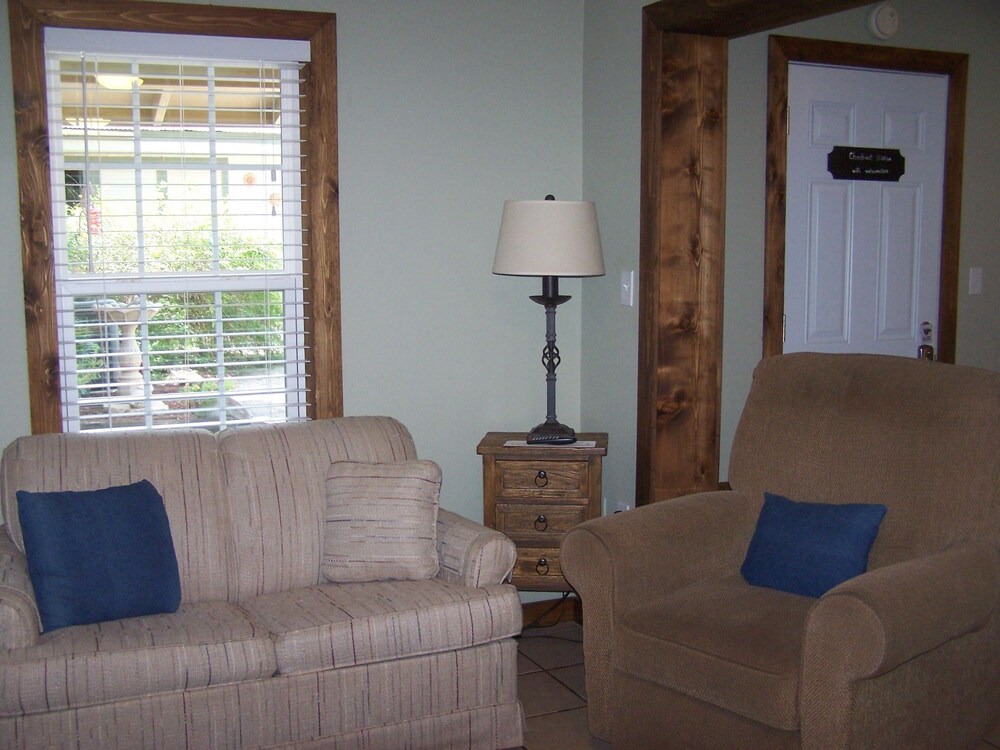 Blanco County Inn - photo 15