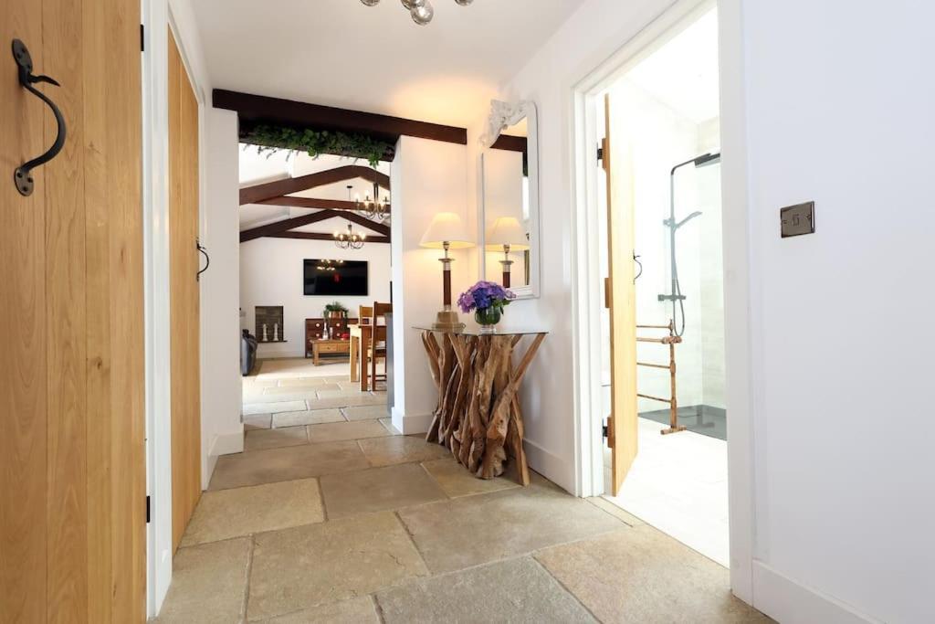 Little Barn at East Down in Cowbridge, United Kingdom