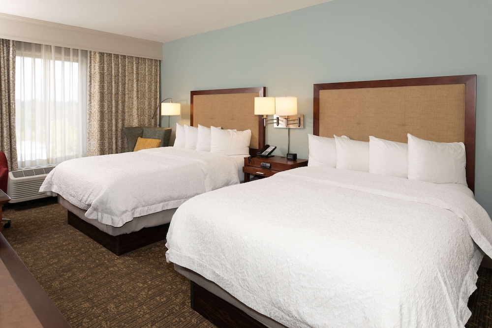 Hampton Inn & Suites Nashville Green Hills - photo 6