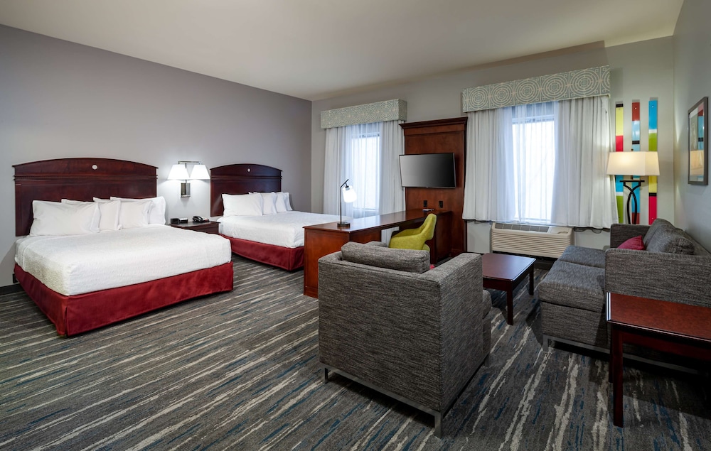 Hampton Inn & Suites Texarkana - photo 22