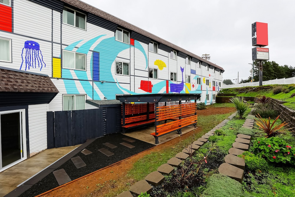 Coastal Inn by OYO Lincoln City Oregon Coast Hwy - photo 2